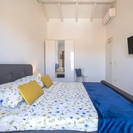 Victoria By Interhome